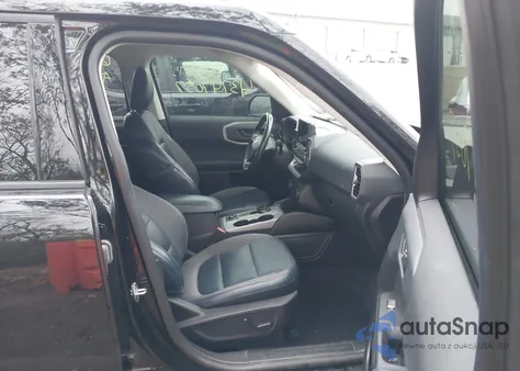 2021 Ford Bronco Sport Outer Banks z USA, uszkodzony, nr VIN 3FMCR9C65MRA78282